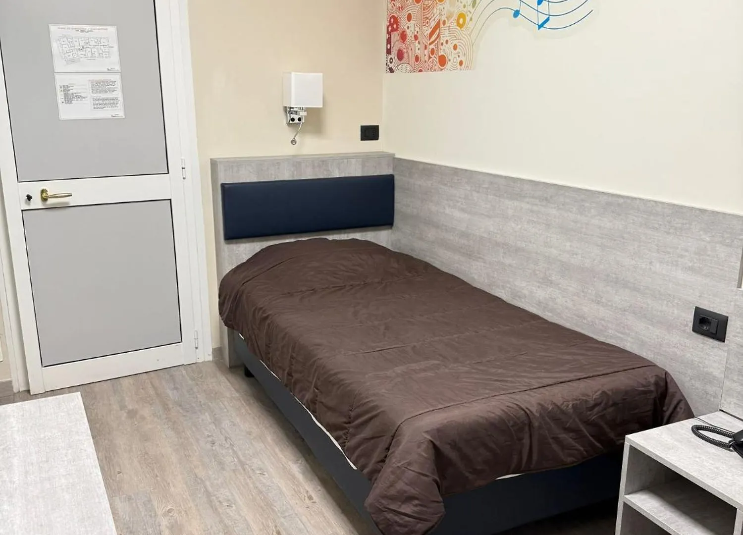***  Hotel Esperia Санремо Италия