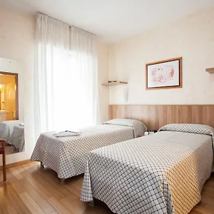 *** Апарт-отель Desenzano Италия