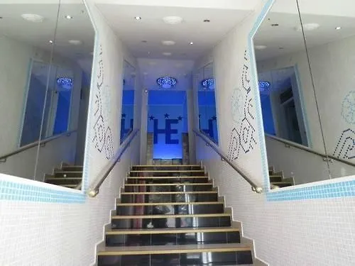 Hotel Esperia Sanremo 3*,  Italy